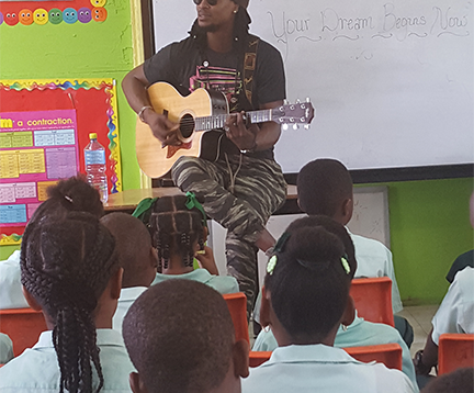 Omari-Banks-Visit-Vivien-Vanterpool-Primary-School-in-Anguilla